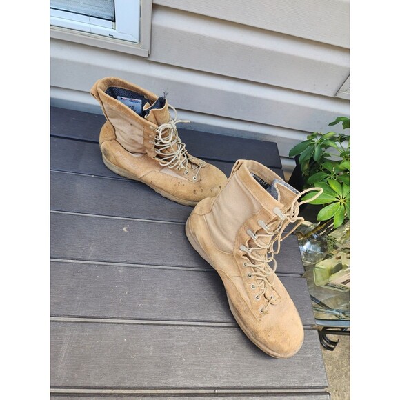 Belleville U.S Army Waterproof Gore-Tex Combat Boots 10.5 Wide Men Vibram Soles